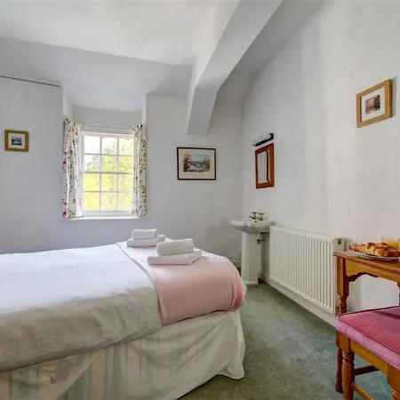 Sprawling Holiday In District With Garden Grasmere